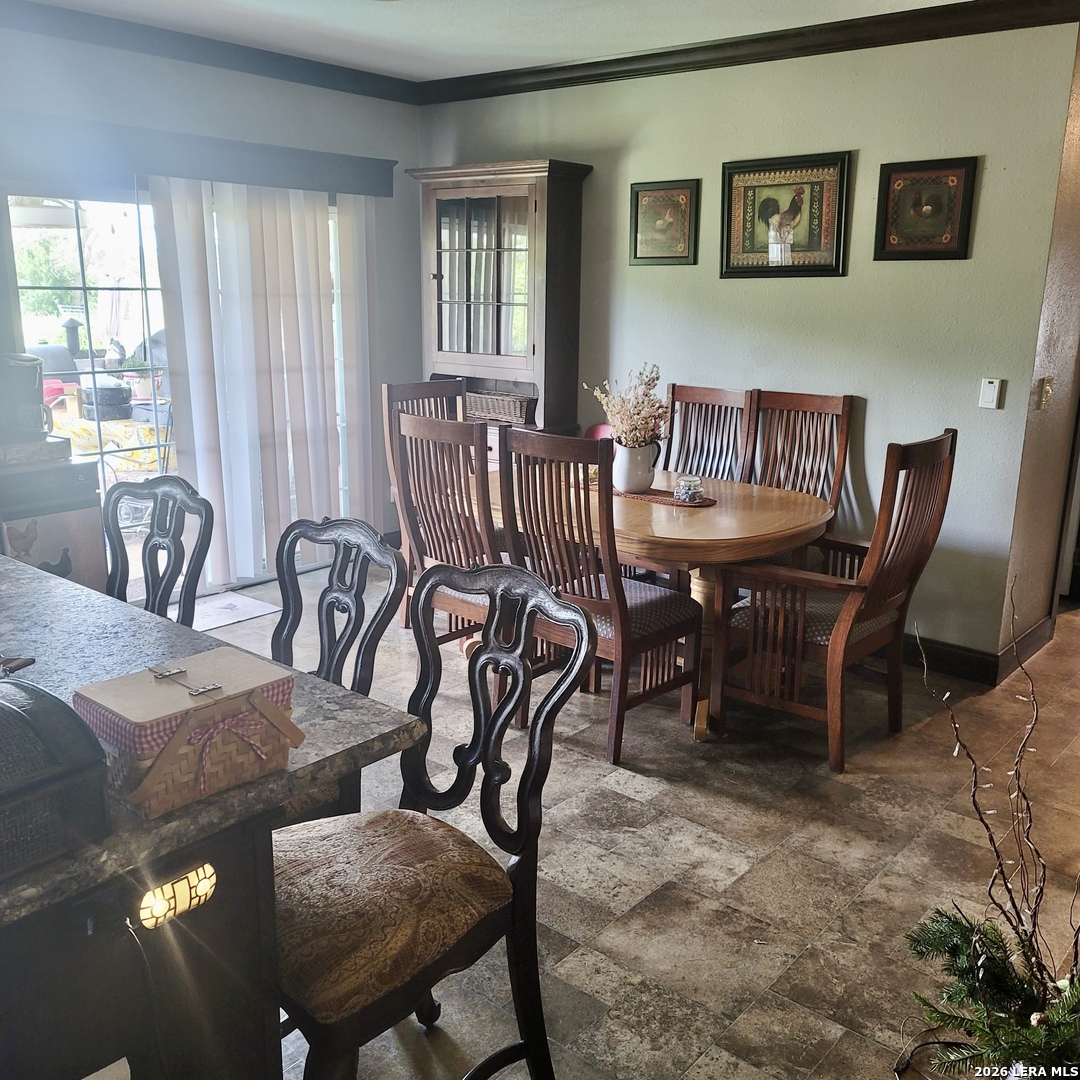 190 Gunther Pipe Creek TX 78063