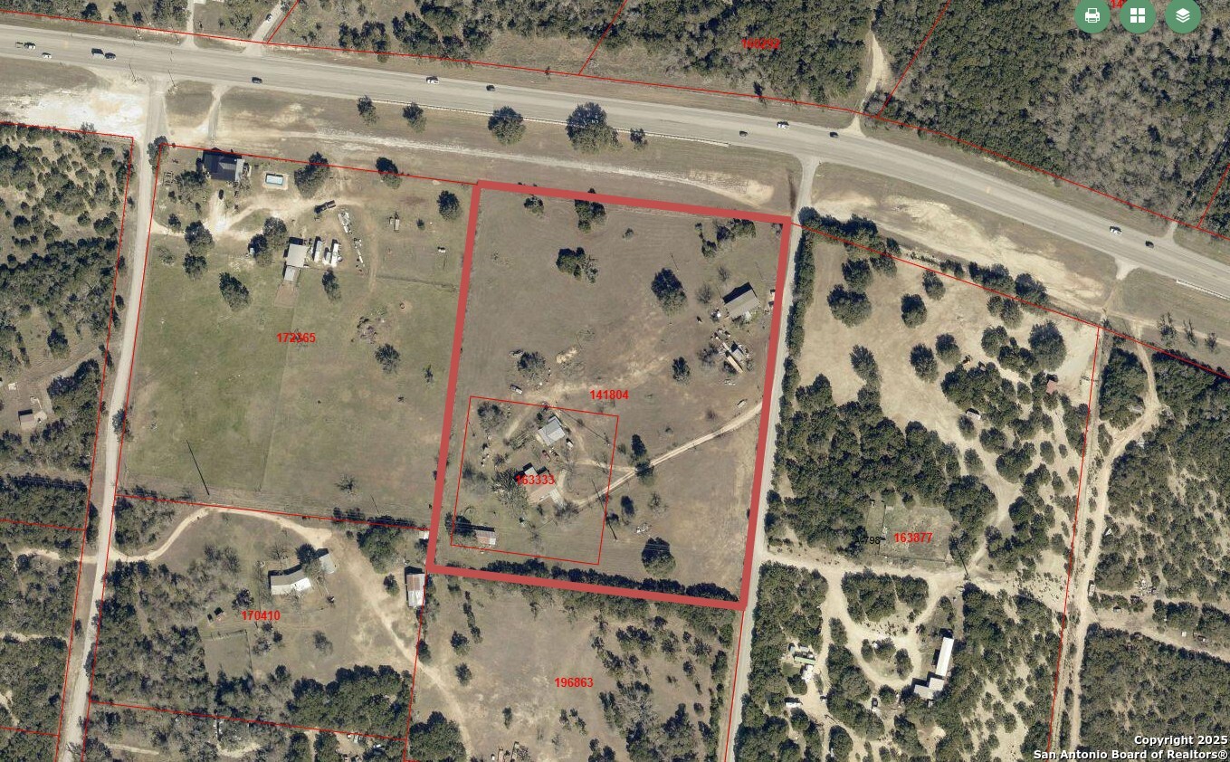 190 Gunther Pipe Creek TX 78063