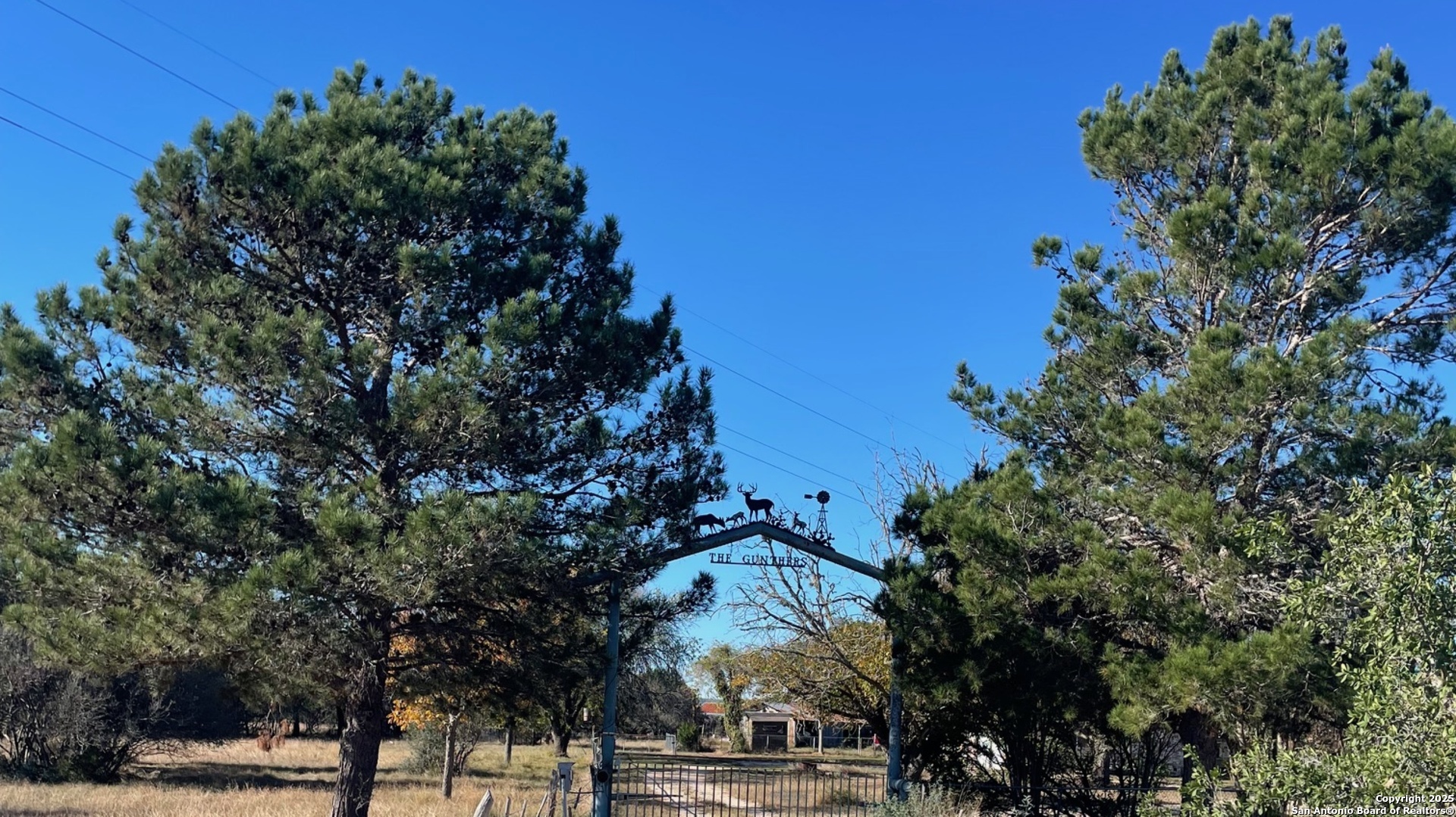 190 Gunther Pipe Creek TX 78063
