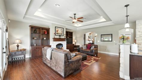 121 Carrizo Ridge Floresville TX 78114