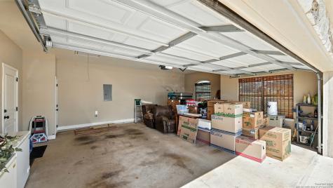 121 Carrizo Ridge Floresville TX 78114