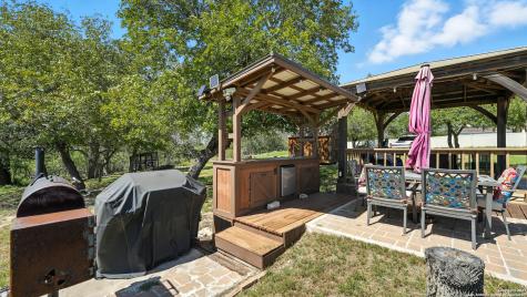 121 Carrizo Ridge Floresville TX 78114