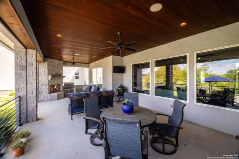 371 River Cliff Spring Branch TX 78070