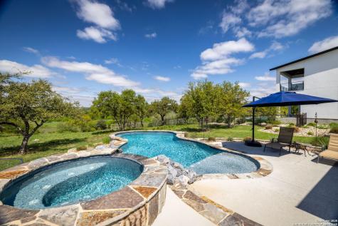 371 River Cliff Spring Branch TX 78070