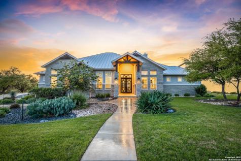 371 River Cliff Spring Branch TX 78070