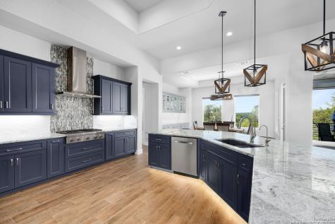 371 River Cliff Spring Branch TX 78070