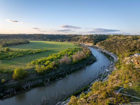 371 River Cliff Spring Branch TX 78070