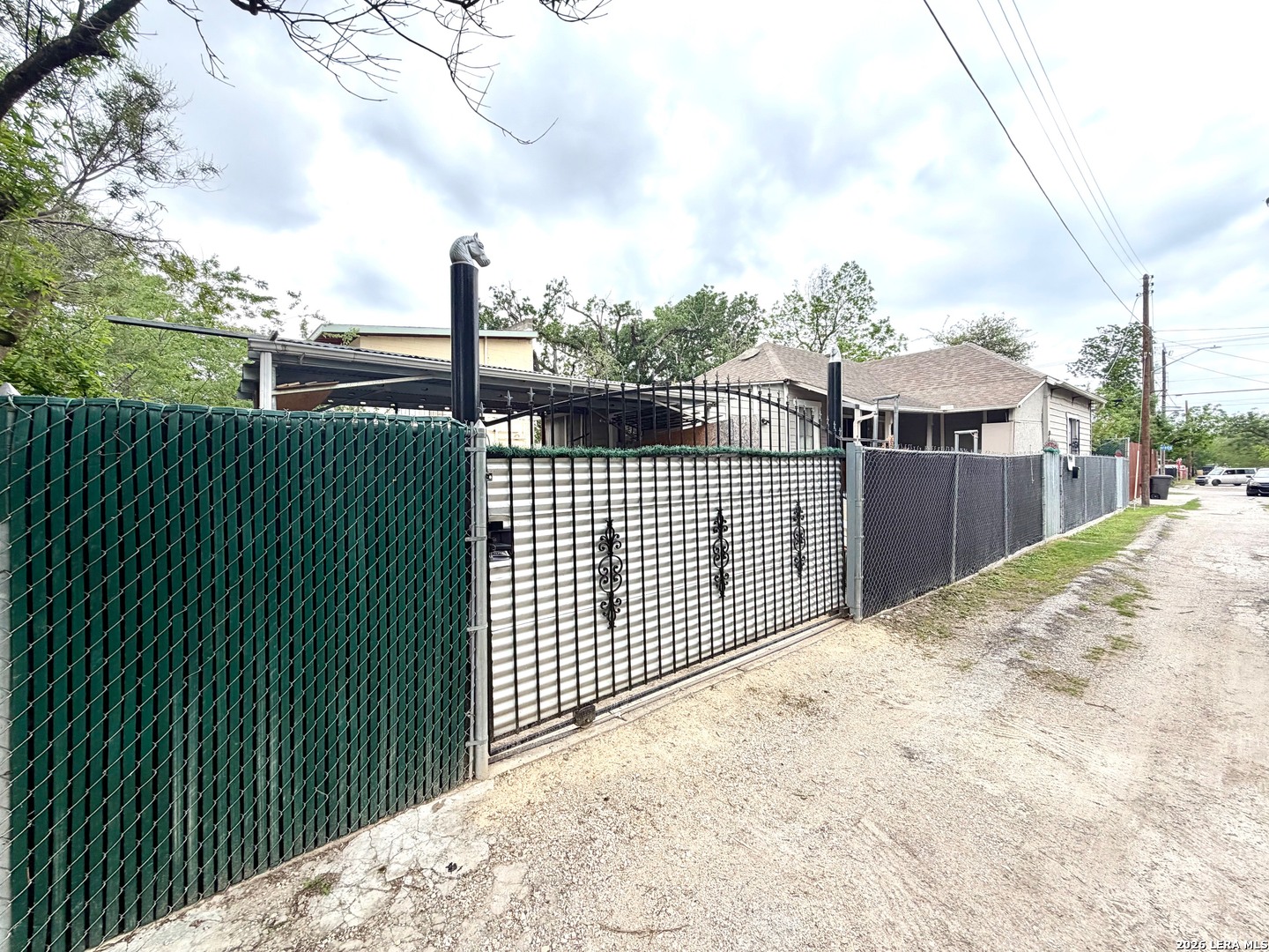 944 Briscoe Alley San Antonio TX 78207