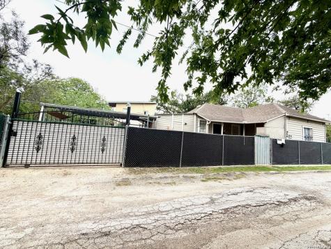 944 Briscoe Alley San Antonio TX 78207