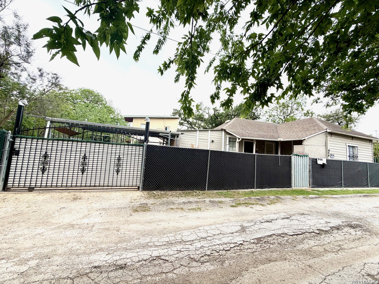 944 Briscoe Alley San Antonio TX 78207