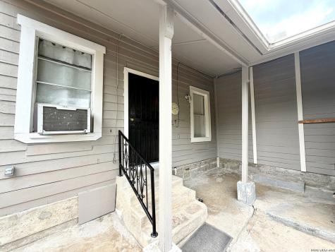 944 Briscoe Alley San Antonio TX 78207