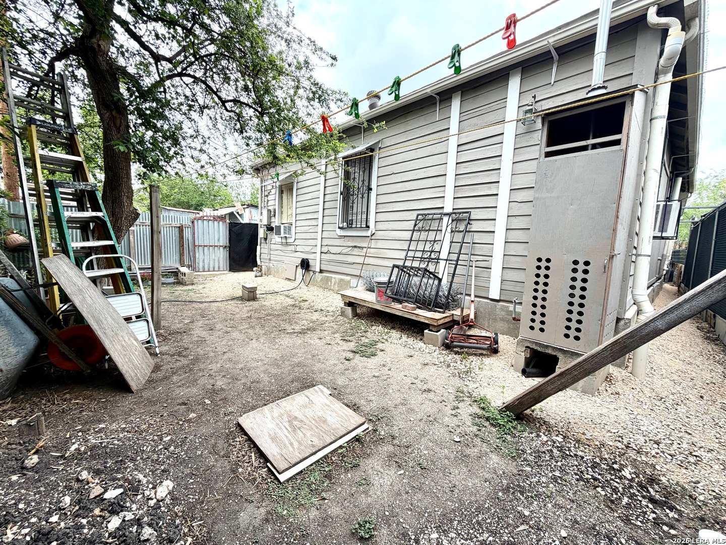 944 Briscoe Alley San Antonio TX 78207