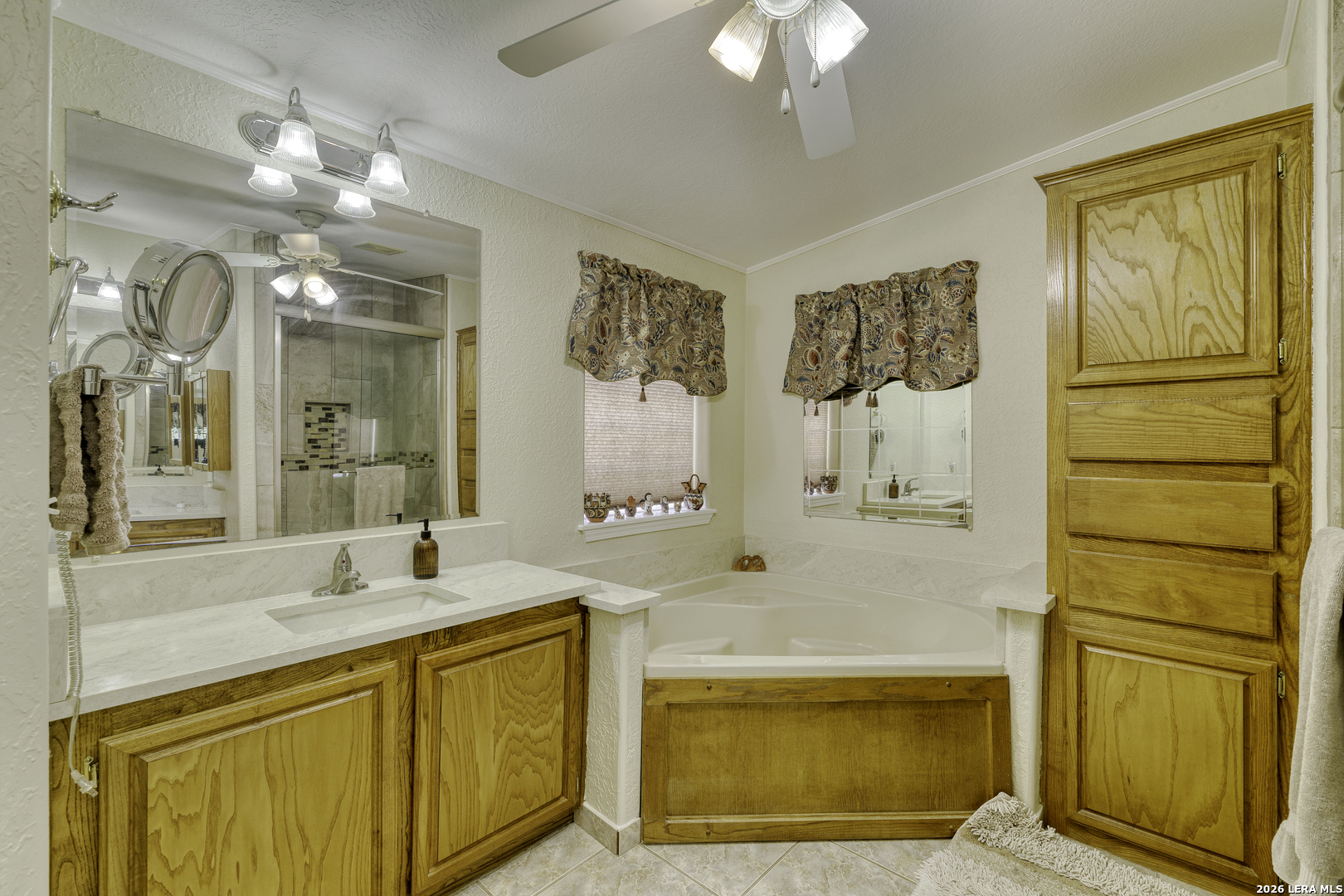 541 Camino Segundo Leakey TX 78873