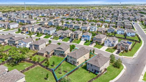 1011 Pacific Monarch San Antonio TX 78253