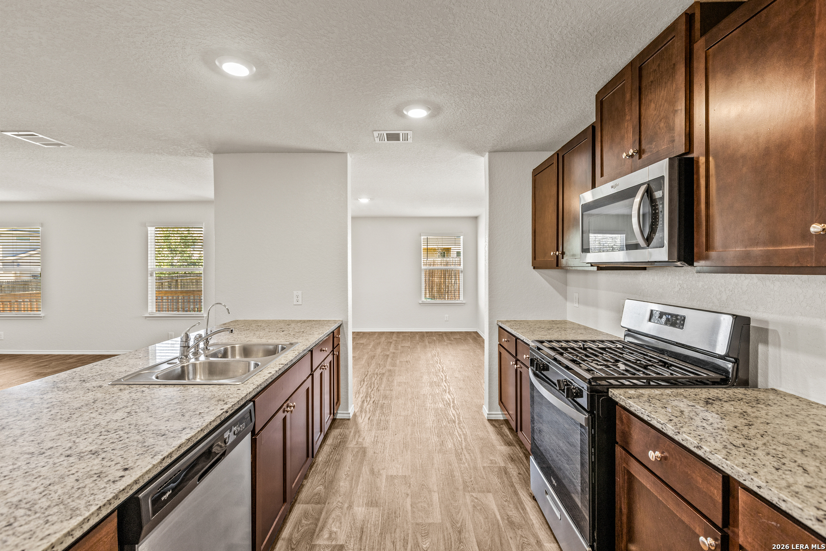 1011 Pacific Monarch San Antonio TX 78253