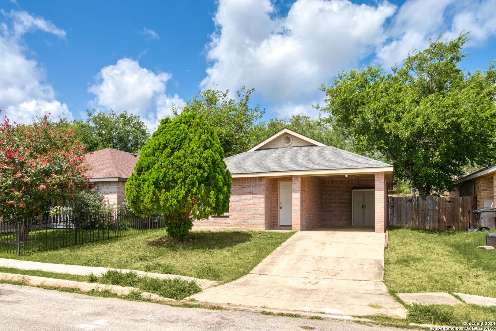 9009 Port Shire Drive San Antonio TX 78242