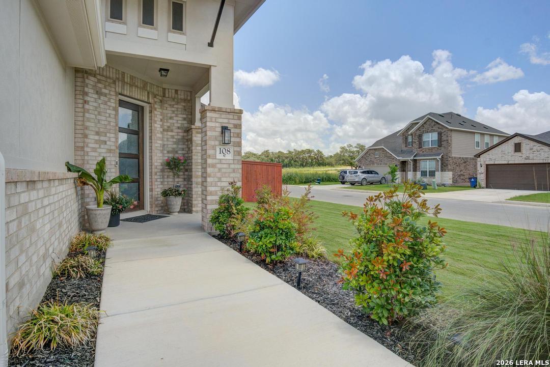 108 Mallorys Way Castroville TX 78009