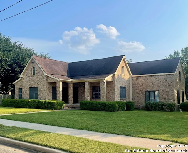 1120 Avenue D Shiner TX 77984