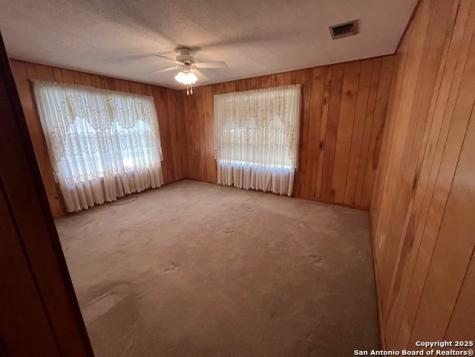 1120 Avenue D Shiner TX 77984