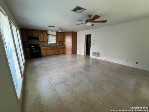 1120 Avenue D Shiner TX 77984