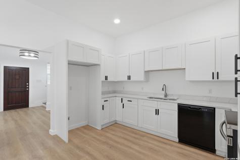 302 Topeka San Antonio TX 78210