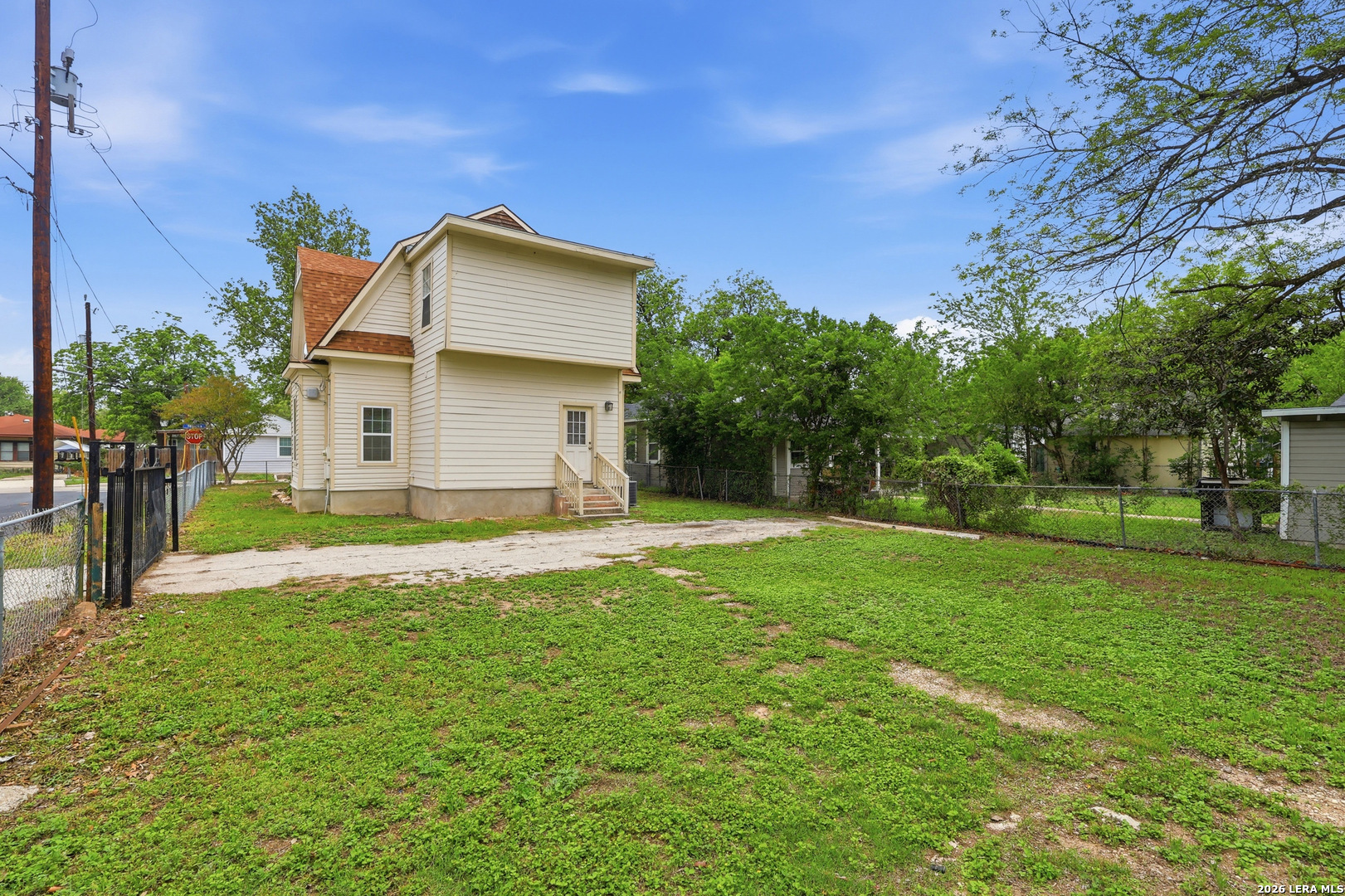 302 Topeka San Antonio TX 78210