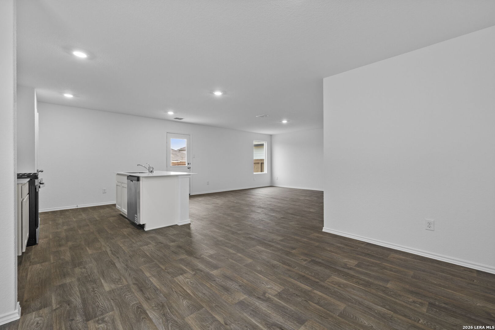 12540 Spoor Valley Converse TX 78109
