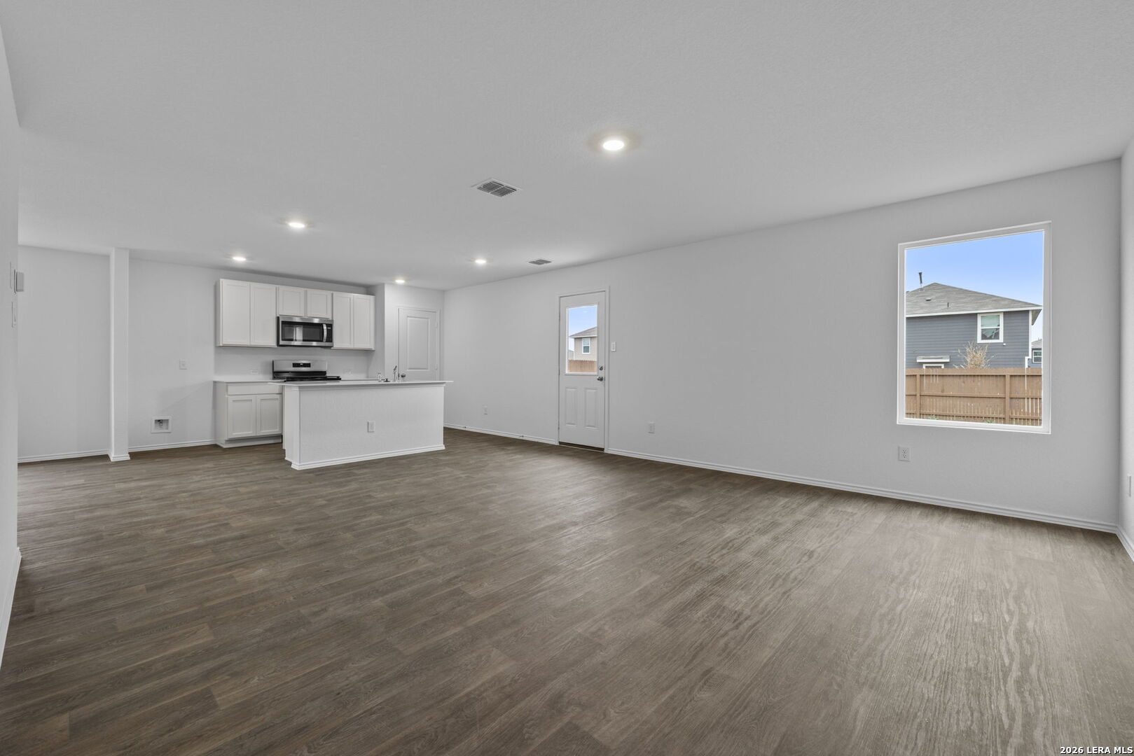 12540 Spoor Valley Converse TX 78109