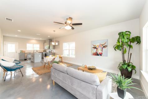 215 F Street San Antonio TX 78210