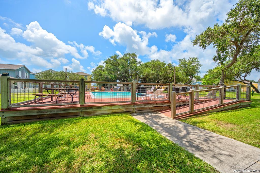 4212 Highway 35 S Rockport TX 78382