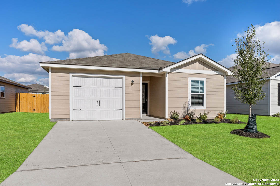 3419 Warlow Branch San Antonio TX 78109
