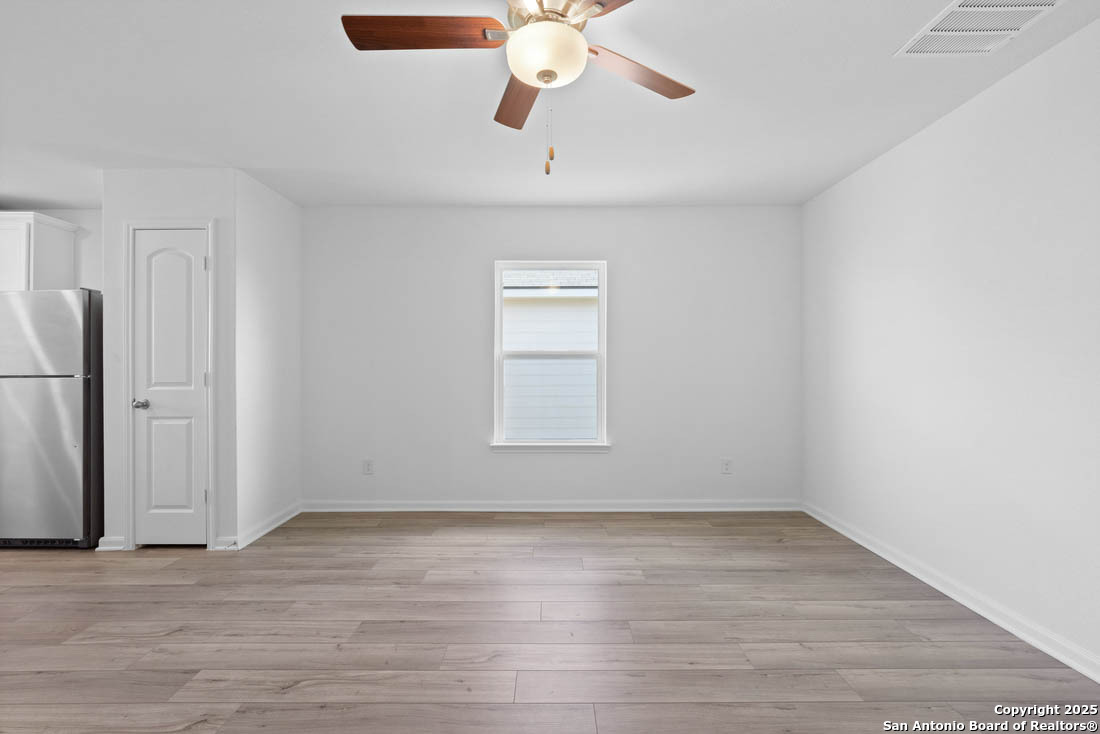 3419 Warlow Branch San Antonio TX 78109