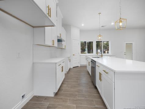 23031 Fawn Trail Drive Elmendorf TX 78112