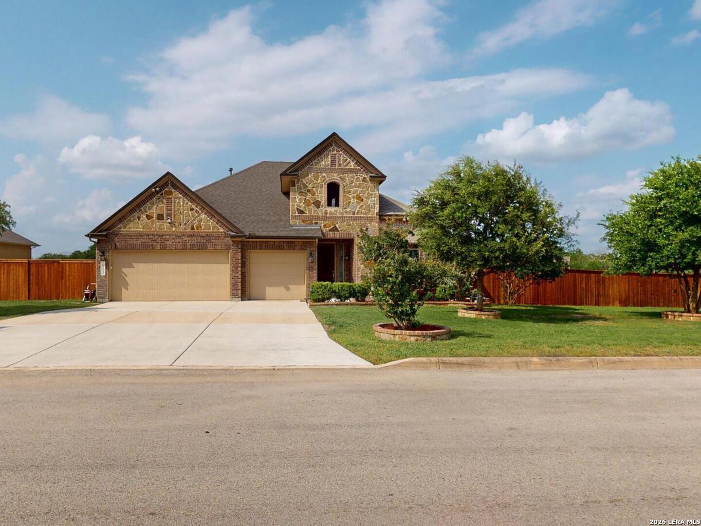 10111 Shallow Bank Converse TX 78109