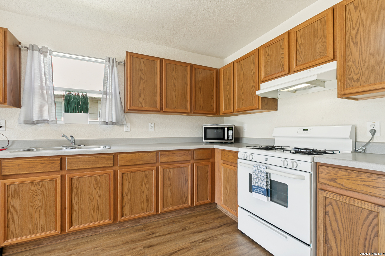 1334 Sunbend Falls San Antonio TX 78224