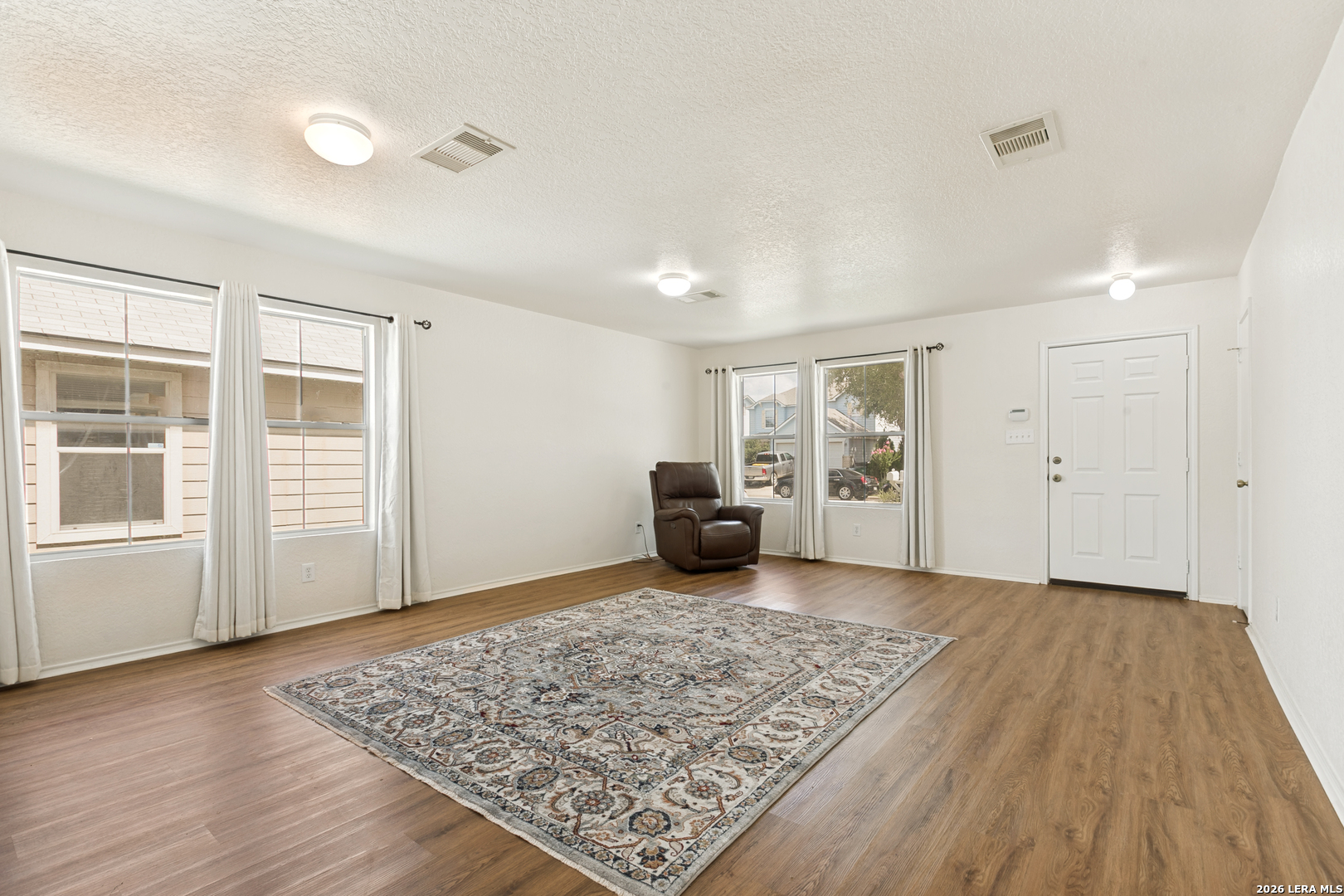 1334 Sunbend Falls San Antonio TX 78224