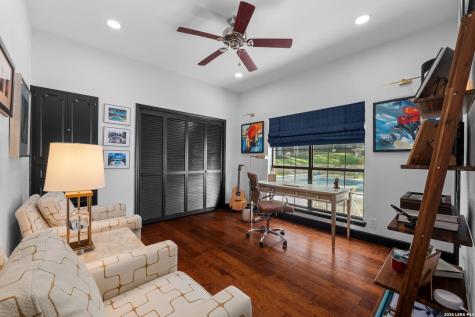 13903 Bluffoak San Antonio TX 78216
