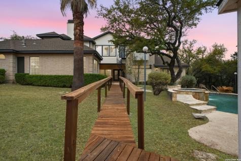 27940 Elm Grove San Antonio TX 78261