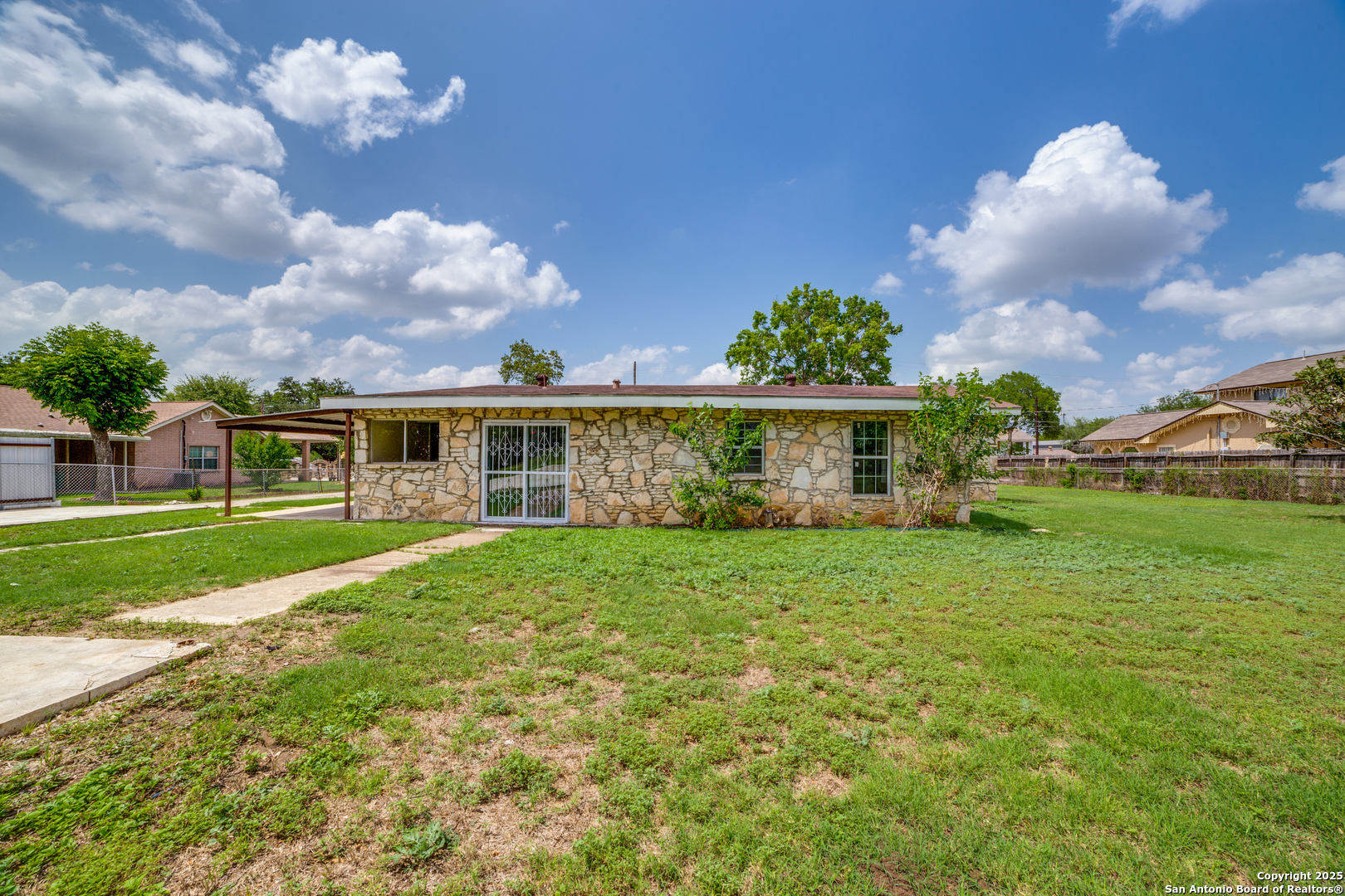 606 W Baetz Boulevard San Antonio TX 78221