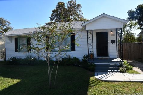 2422 W Mistletoe Avenue San Antonio TX 78228