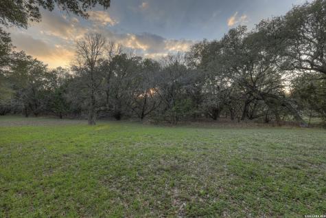 1047 Lonesome Canyon Lake TX 78133