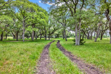 1047 Lonesome Canyon Lake TX 78133