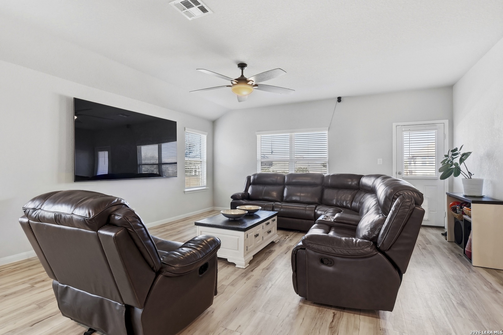 5911 Akin Stroll San Antonio TX 78261