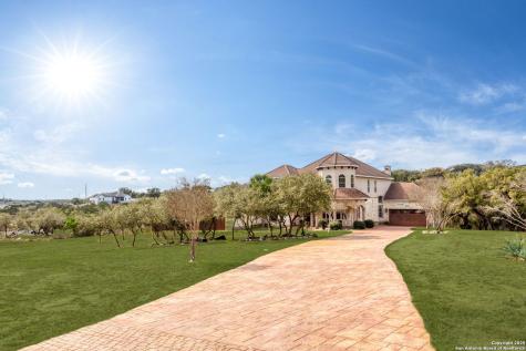 192 County Road 2812 Mico TX 78056