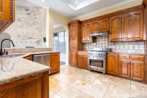 192 County Road 2812 Mico TX 78056