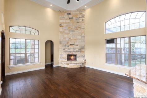 192 County Road 2812 Mico TX 78056