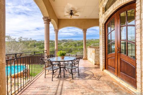 192 County Road 2812 Mico TX 78056