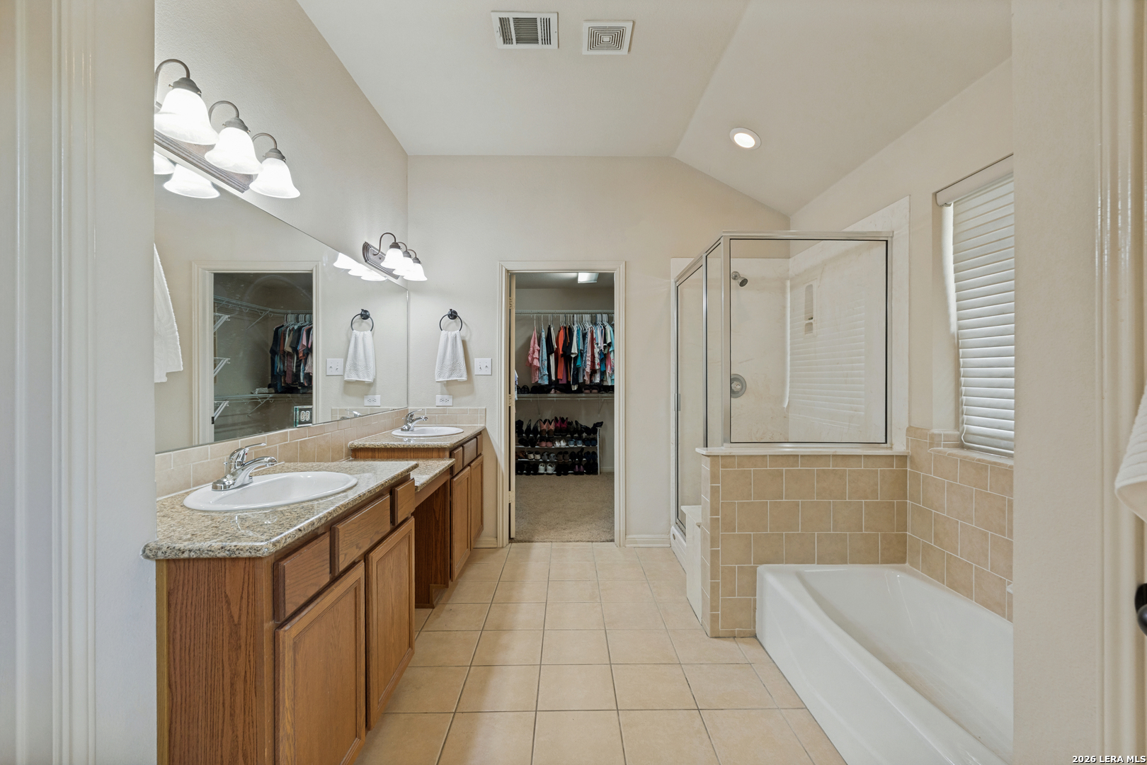 421 Armadillo Trail Drive E Comfort TX 78013