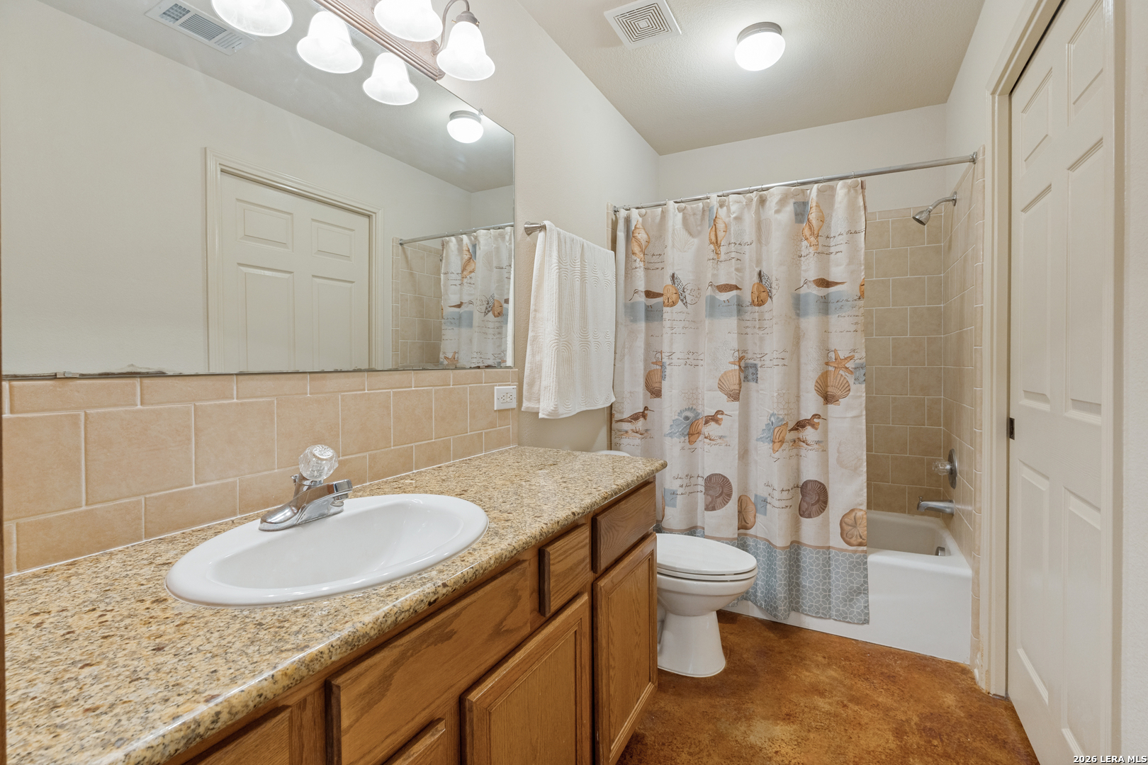421 Armadillo Trail Drive E Comfort TX 78013