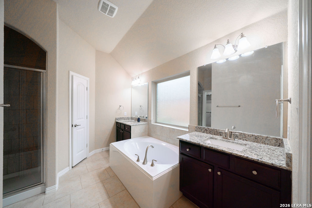 803 Gold Beauty San Antonio TX 78245